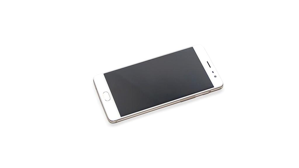 Advanced biometric scanning technology with fingerprint and retinal scan