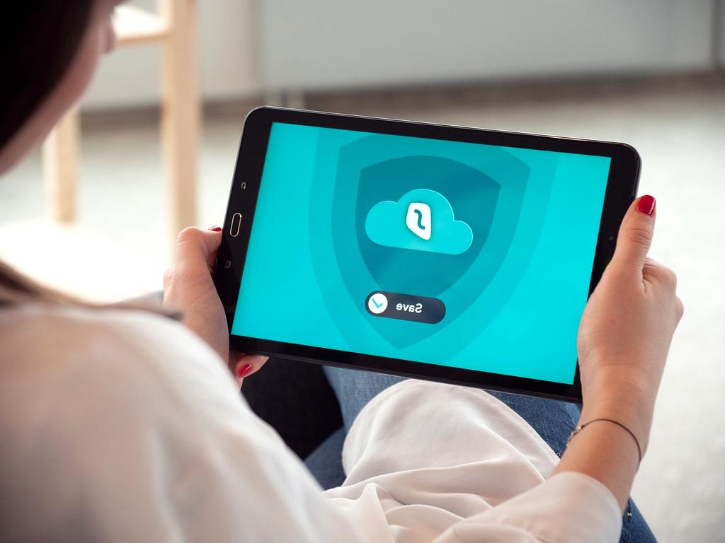 Quantum encryption visualization with molecular structures